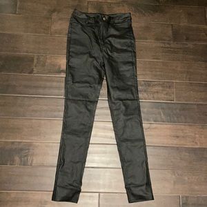 Windsor Store Coated Skinny Pants - MEDIUM